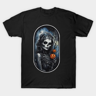 Beautiful gothic Halloween skeleton queen T-Shirt